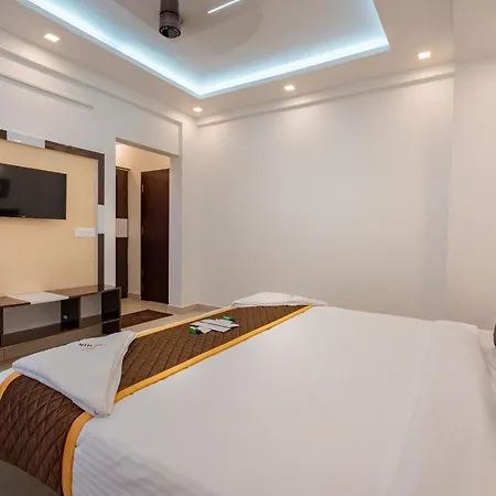Cochin Airport Hotel-3